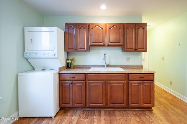 Building Photo - 1871 9th Ave