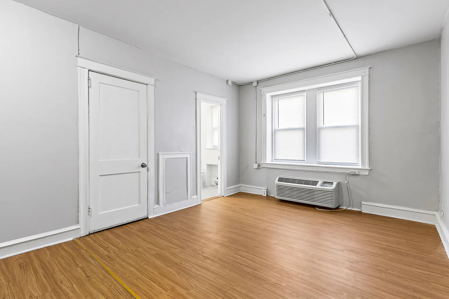 Building Photo - 147 E 37th St