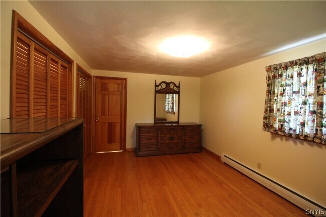 Building Photo - 6363 Muskrat Bay Rd