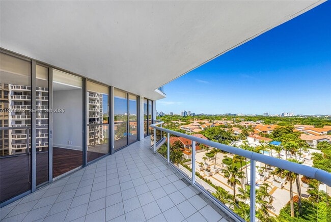 Building Photo - 3610 Yacht Club Dr