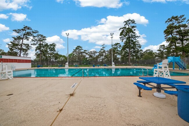 Building Photo - 7927 Brays St