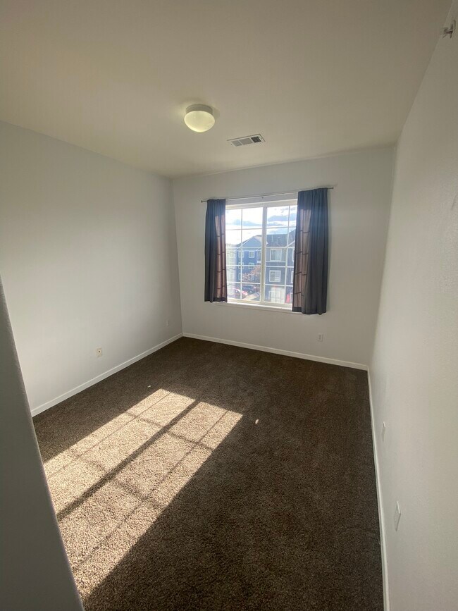 Building Photo - 4451 S Ammons St