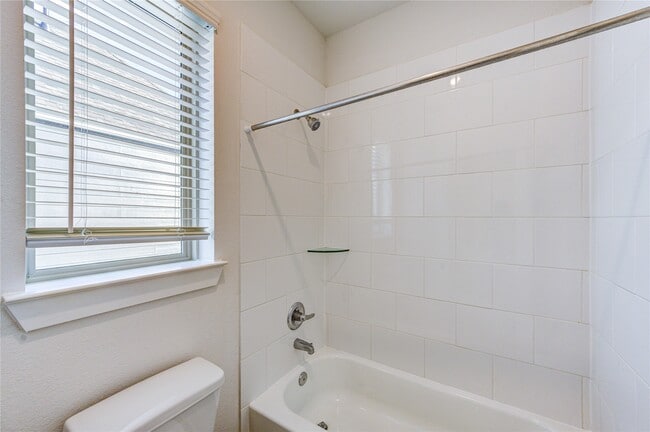 Building Photo - 31918 Holland Arbor Trl