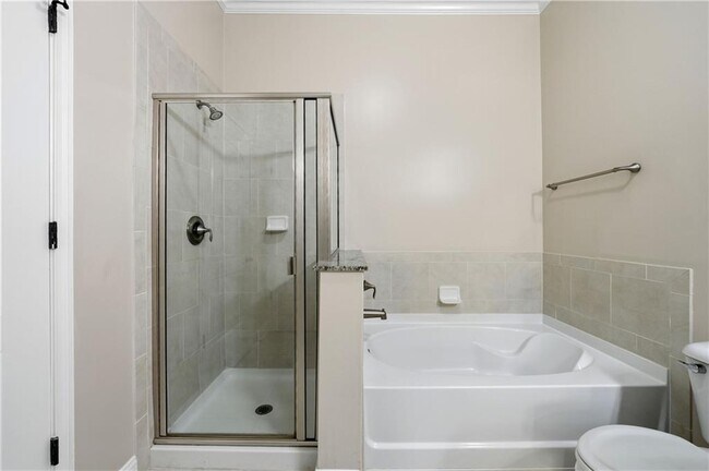 Building Photo - 3621 Vinings Slope SE