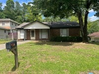 Building Photo - 3 bedroom 1 bathroom off Kicker Rd