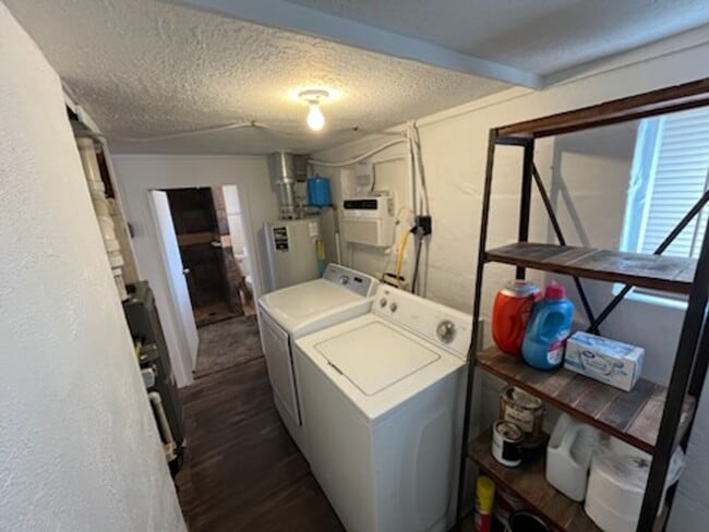 Building Photo - 11164 S Temple Dr