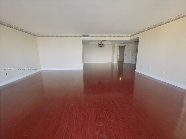 Building Photo - 11113 Biscayne Blvd