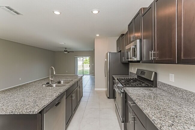 Building Photo - 5125 Dandelion St