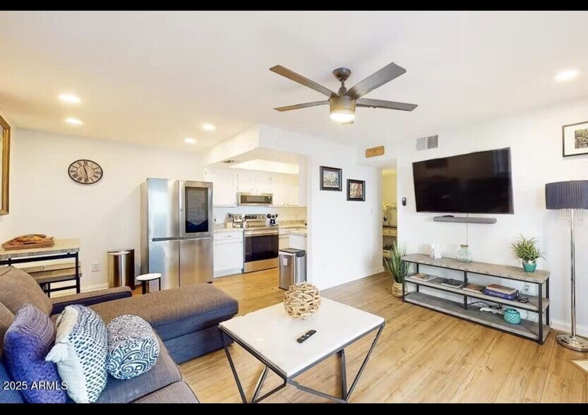 Building Photo - 3002 N 70th St