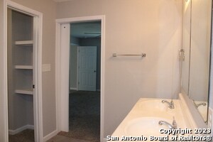 Building Photo - 6571 Beech Trail Dr
