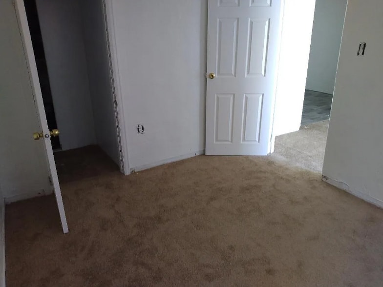 Building Photo - 15770 E Colfax Ave