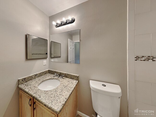 Building Photo - 4513 Cabbage Palm Dr