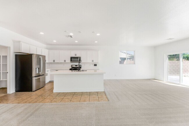 Building Photo - Modern Living in a Newer North Las Vegas Community!