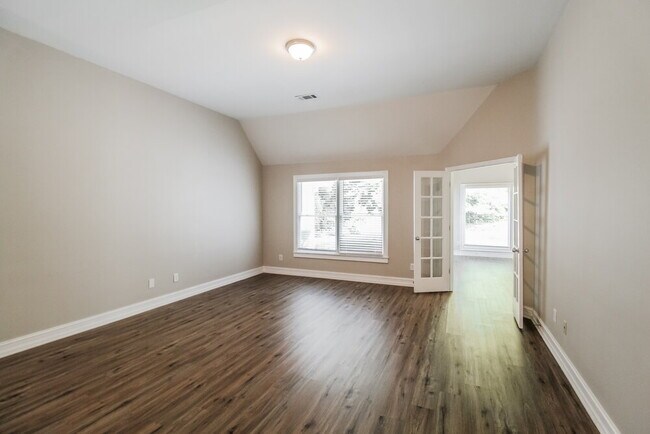 Building Photo - 655 Timber Ives Dr