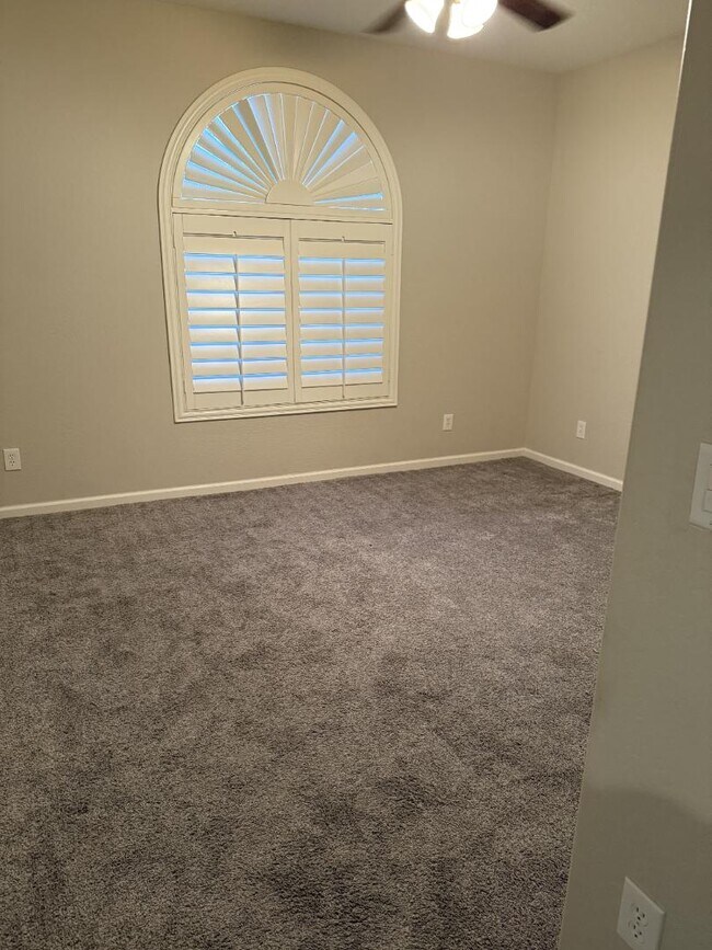 Building Photo - 3453 N San Marin Dr