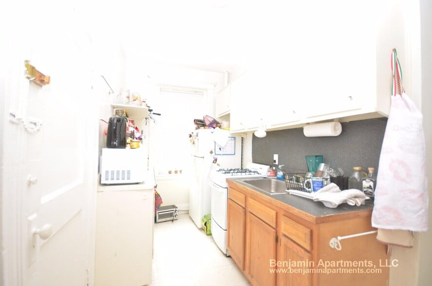 Building Photo - 9 Egremont Rd