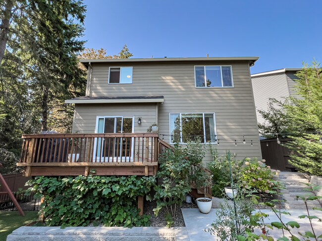 Building Photo - 9756 SW 171st Ave