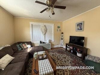 Building Photo - 81 Cresthill Rd