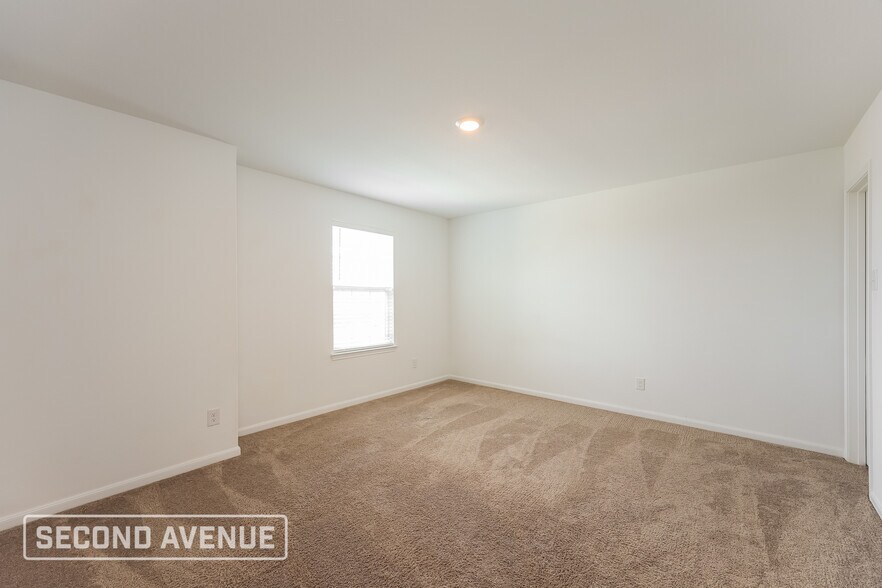 Building Photo - 10907 Lafayette Lp