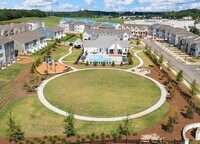 Building Photo - 12250 Town Center Dr