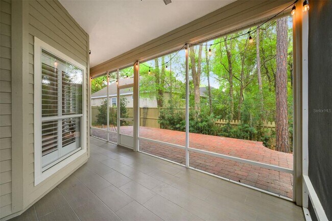 Building Photo - 9821 SW 34th Rd