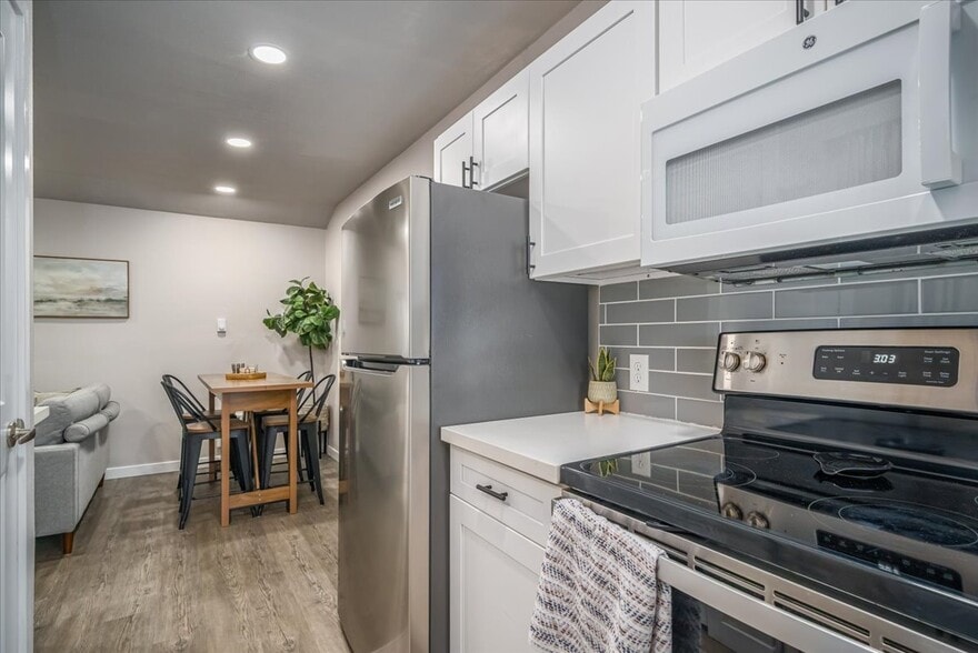 Building Photo - 210 SW 104th St