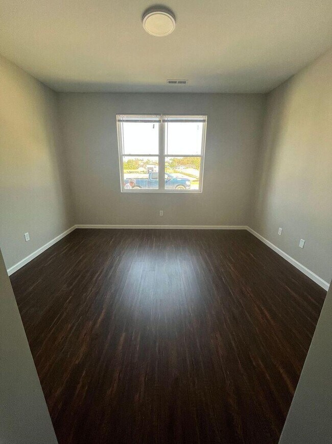 Building Photo - 111 Juniper Path