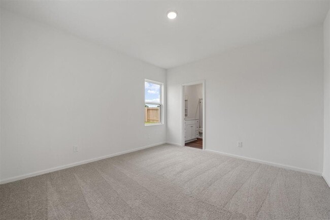 Building Photo - 31318 Williams Lndg St