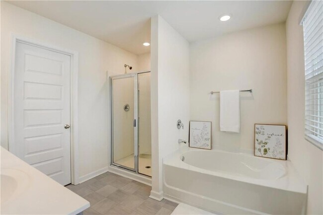 Building Photo - 257 Bur Oak Bend
