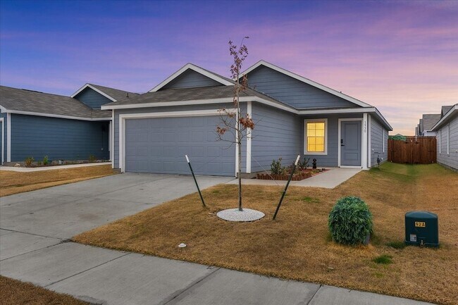 Building Photo - 1930 Wild Orch Ln