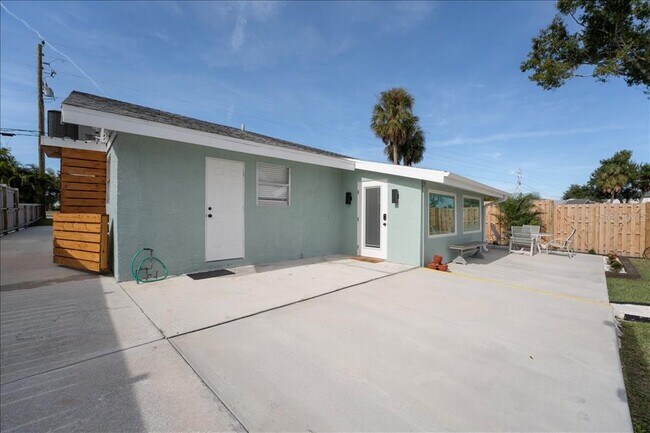 Building Photo - 5021 US-301