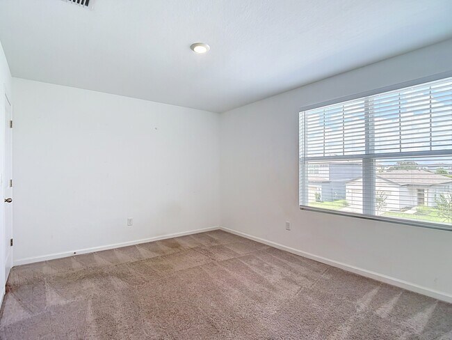 Building Photo - 35544 Shade Fern Ln