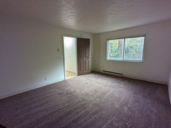 Building Photo - 345 Hampshire Dr
