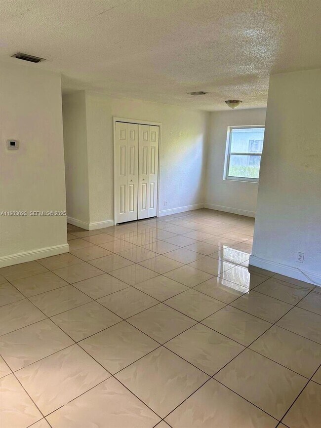 Building Photo - 1250 NW 58th St