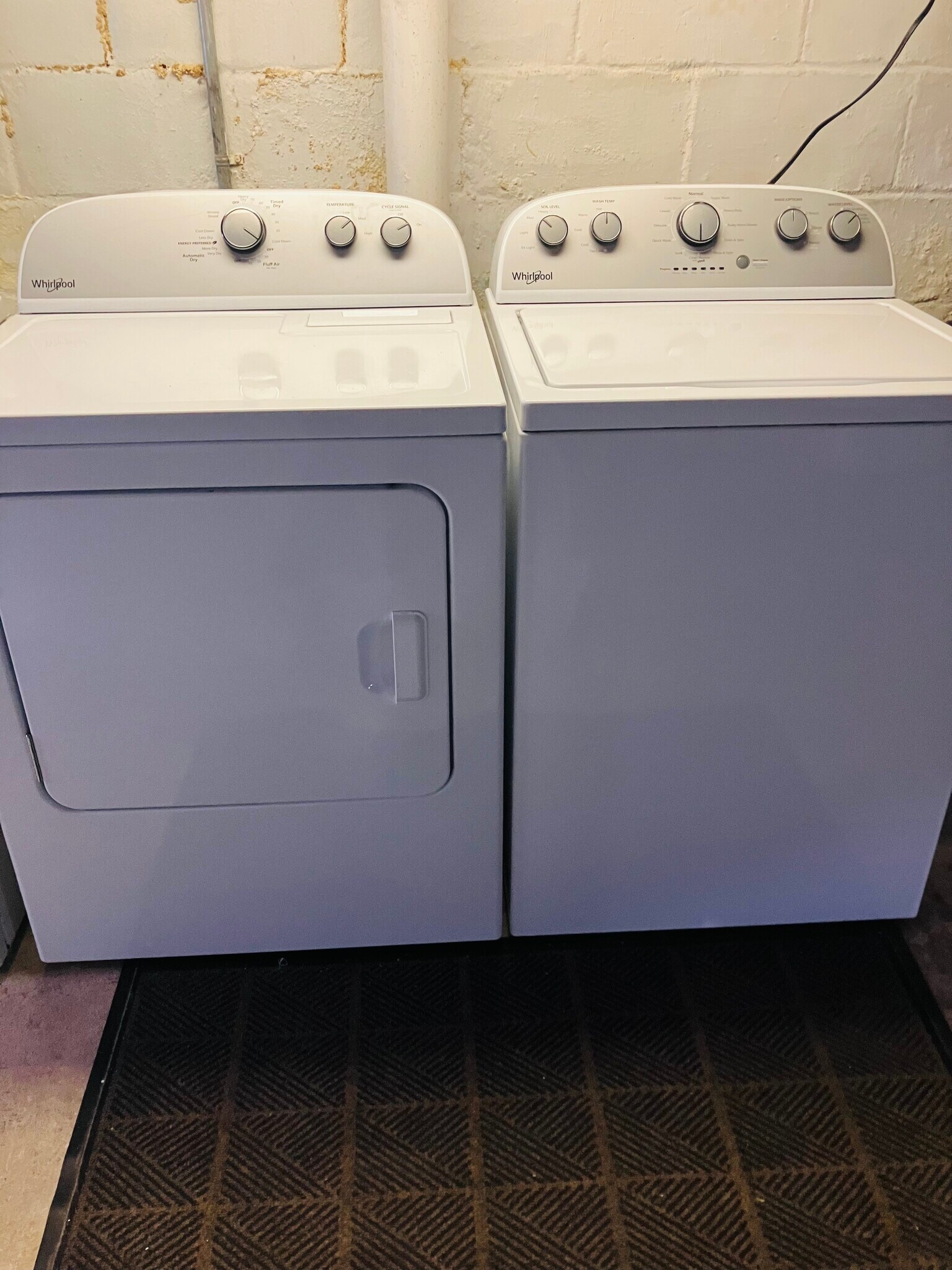 Washer/dryer in basement - 704 SE 2nd St