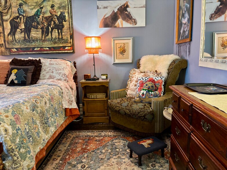 Building Photo - 425 S Washington St