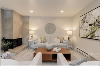 Building Photo - Furnished 1 bedroom unit with parking!