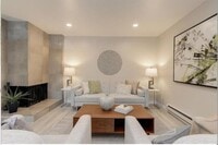 Building Photo - Furnished 1 bedroom unit with parking!