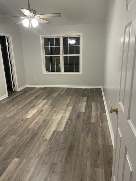 Master Bedroom - 104 Ironwood Ln