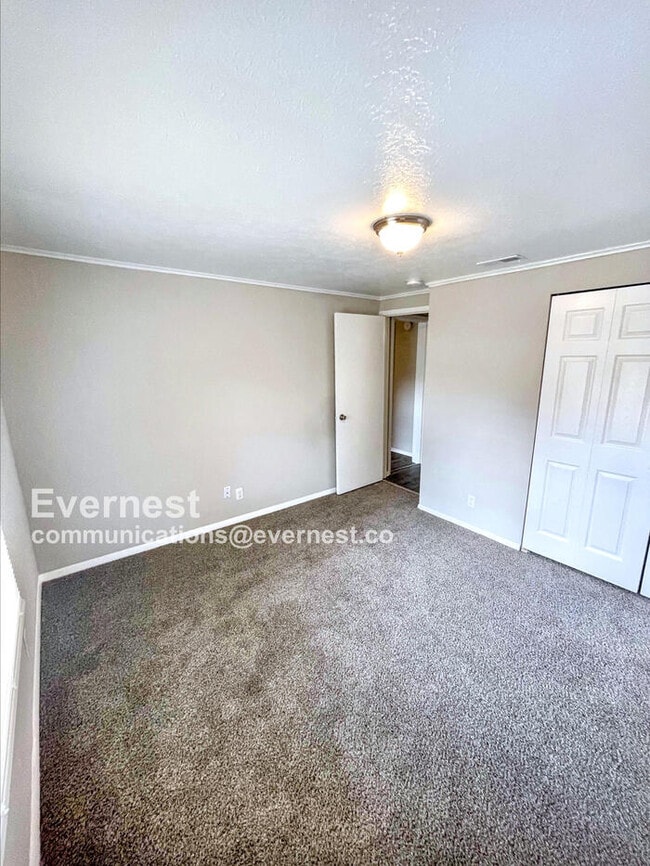 Building Photo - 114 Safe Harbor Dr