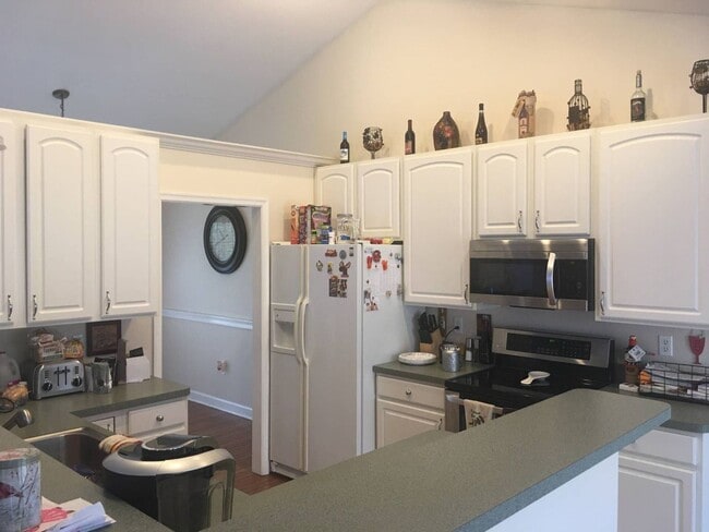 Building Photo - New Rental in King George Coming Soon