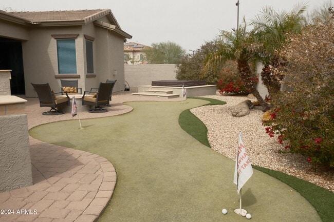 Building Photo - 18428 W Summer Haven Dr