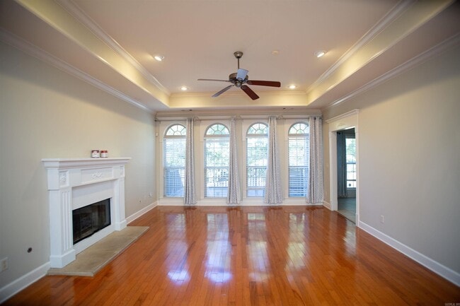 Building Photo - 15418 Hartford St