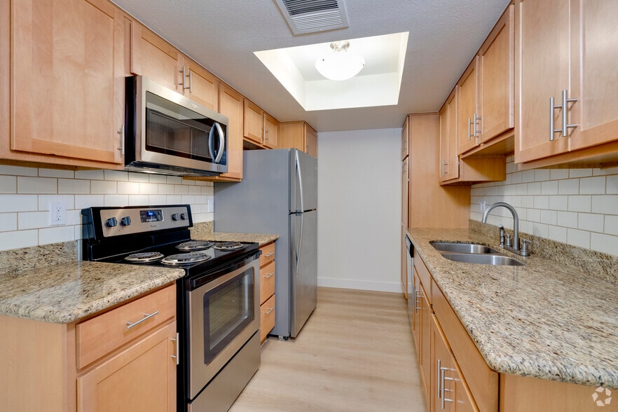 Primary Photo - The Viridian Apartments