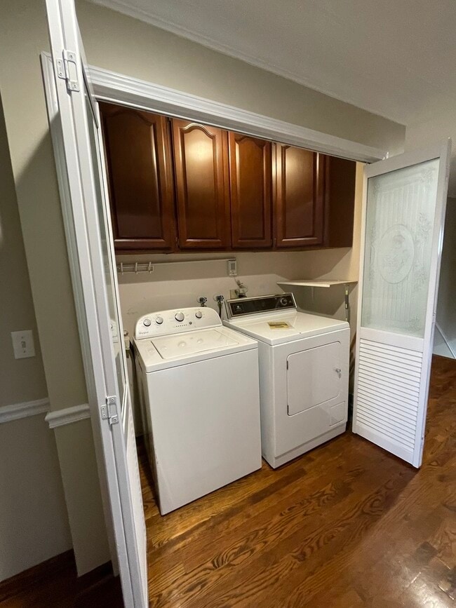 Building Photo - 4 N Tower Rd