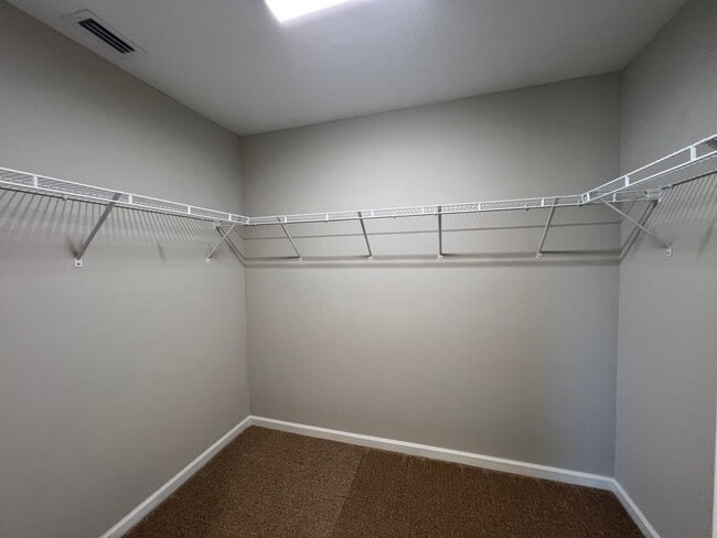 Building Photo - 4/2 In Torino