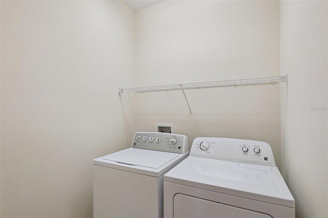 Building Photo - 771 Wolf Creek St