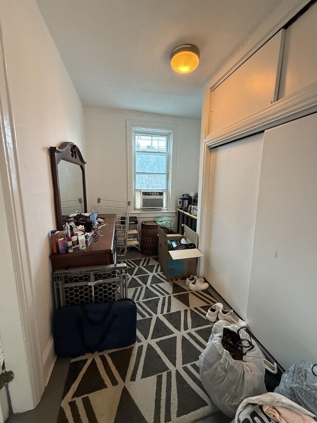 Building Photo - 114 Brunswick St