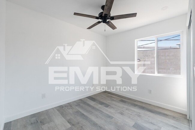 Building Photo - 5228 Repetto Ave