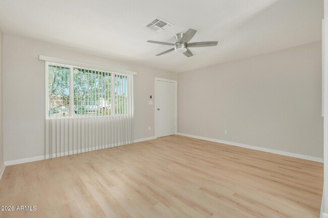 Building Photo - 4911 E Culver St